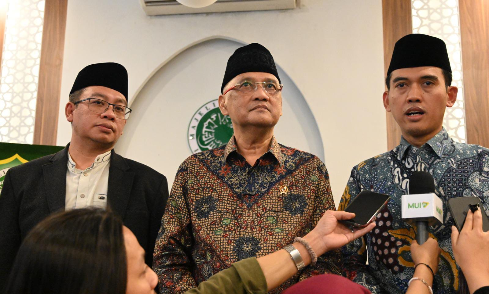 Bertemu Kepala BP Haji, MUI Beri Masukan RUU Haji dan Perbaikan Penyelenggaraan Haji Bertemu Kepala BP Haji, MUI Beri Masukan RUU Haji dan Perbaikan Penyelenggaraan Haji