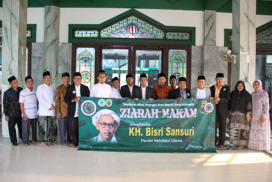 MUI Ziarahi Makam KH Bisri Syansuri, Dzurriyah Tegaskan Dukung Peran Ulama