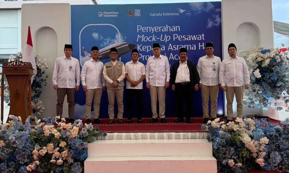 Kini Jamaah Asal Aceh Bisa Latihan Langsung Naik Pesawat Garuda di Asrama Haji