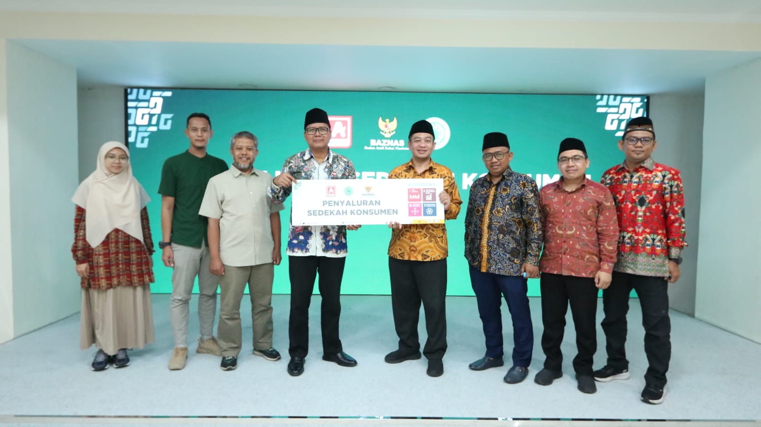 Gandeng Baznas, IDF MUI Salurkan Dana Sedekah Konsumen Alfamidi