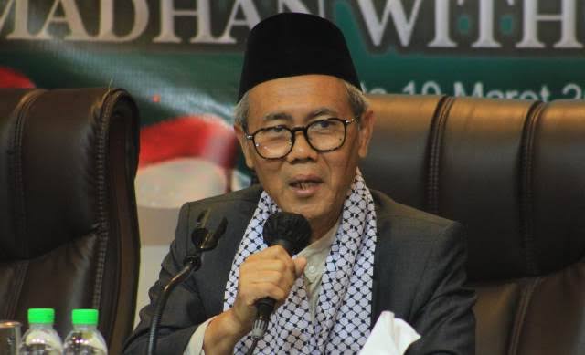 Ketua MUI Minta Masyarakat Waspada Gerakan Pro Zionis di Indonesia Ketua MUI Minta Masyarakat Waspada Gerakan Pro Zionis di Indonesia