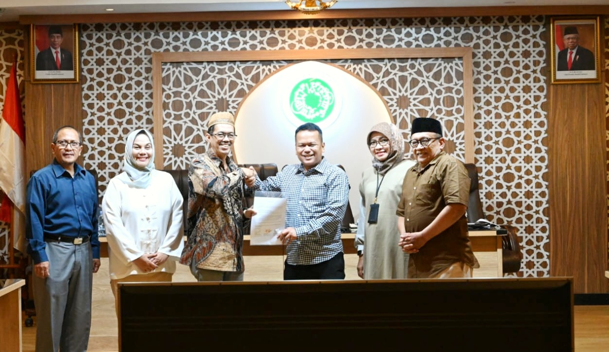 Gandeng BI, LWMUI Bakal Bangun Halal Tourism Hub Buya Hamka di Maninjau Gandeng BI, LWMUI Bakal Bangun Halal Tourism Hub Buya Hamka di Maninjau