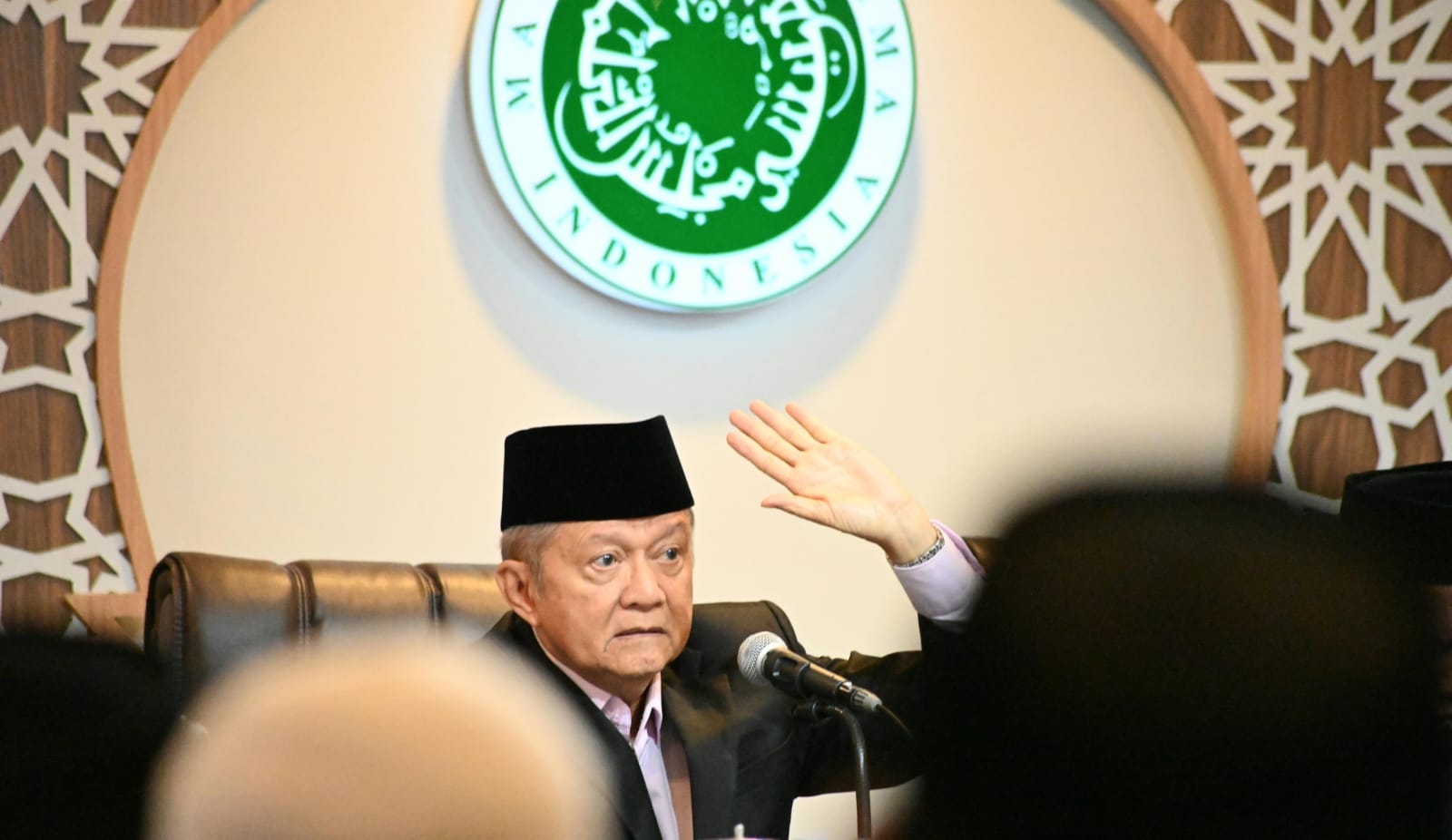 Bantah Ikut Dukung Pemakzulan Gibran, Buya Anwar Abbas Tegaskan MUI tidak Berpolitik Praktis Bantah Ikut Dukung Pemakzulan Gibran, Buya Anwar Abbas Tegaskan MUI tidak Berpolitik Praktis