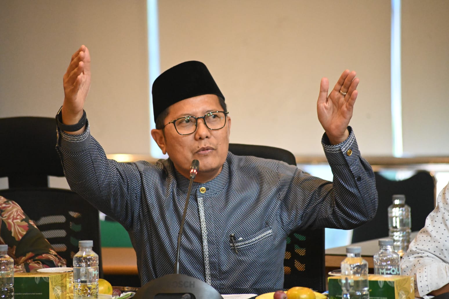 MUI Nilai Makan Bergizi Gratis Pakai Dana Zakat Tidak Etis MUI Nilai Makan Bergizi Gratis Pakai Dana Zakat Tidak Etis