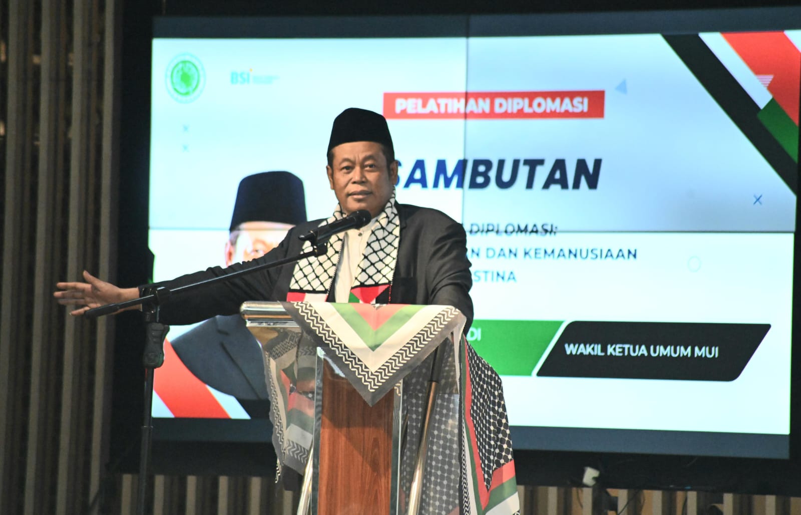 Pelatihan Calon Diplomat, Waketum MUI Ingatkan Pentingnya Diplomasi Piagam Madinah