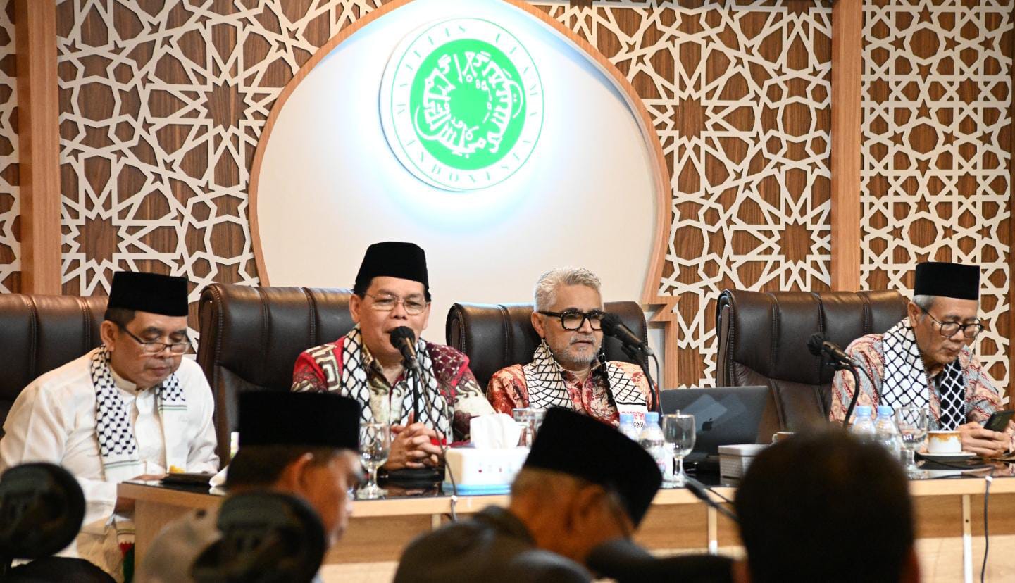 Sekjen MUI Yakin Suatu Saat Israel Akan Hancur atas Kezalimannya terhadap Palestina Sekjen MUI Yakin Suatu Saat Israel Akan Hancur atas Kezalimannya terhadap Palestina