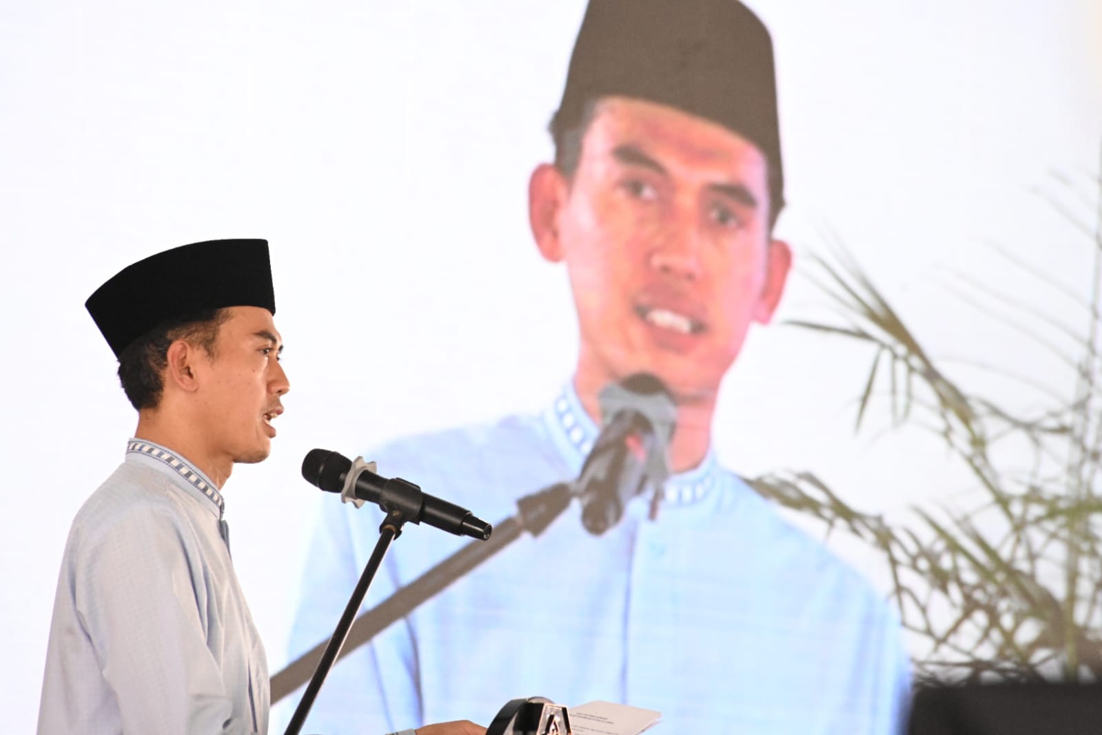 Kasus Penghinaan kepada Guru Tua Habib Idrus Aljufri, Ketua MUI Minta Aparat Bertindak dan Masyarakat Tak Terprovokasi Kasus Penghinaan kepada Guru Tua Habib Idrus Aljufri, Ketua MUI Minta Aparat Bertindak dan Masyarakat Tak Terprovokasi