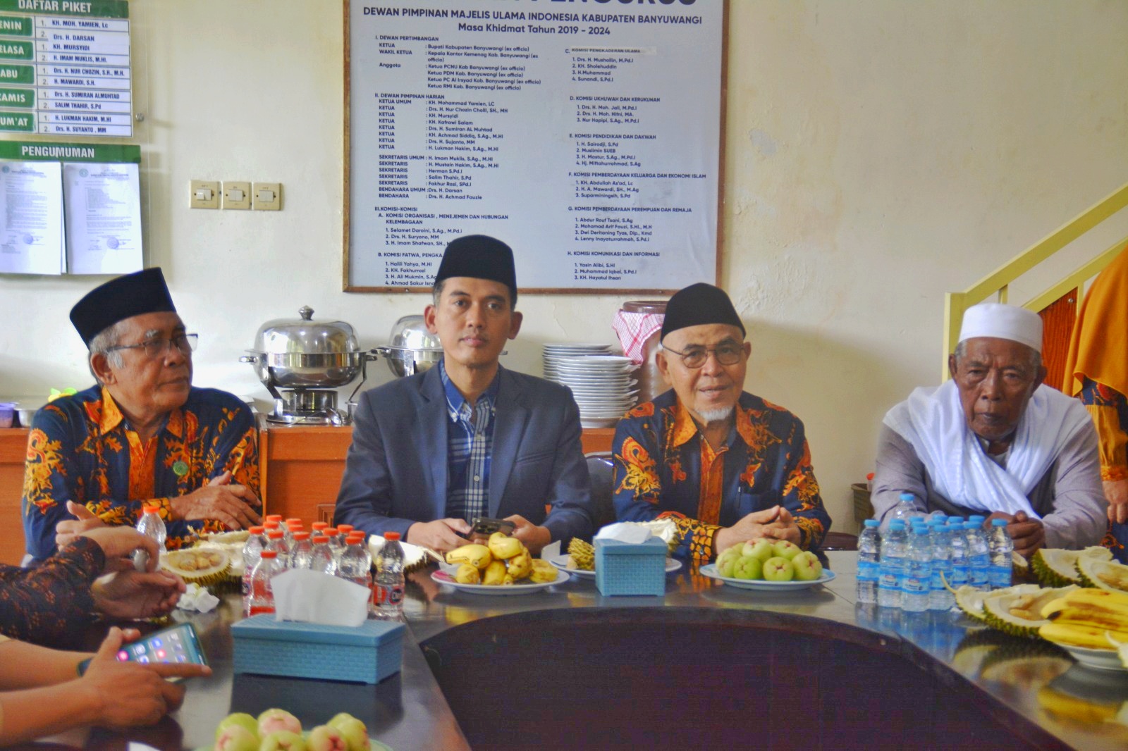 Prof Asrorun Niam Sampaikan Dua Peran Strategis Baru untuk MUI Banyuwangi Prof Asrorun Niam Sampaikan Dua Peran Strategis Baru untuk MUI Banyuwangi