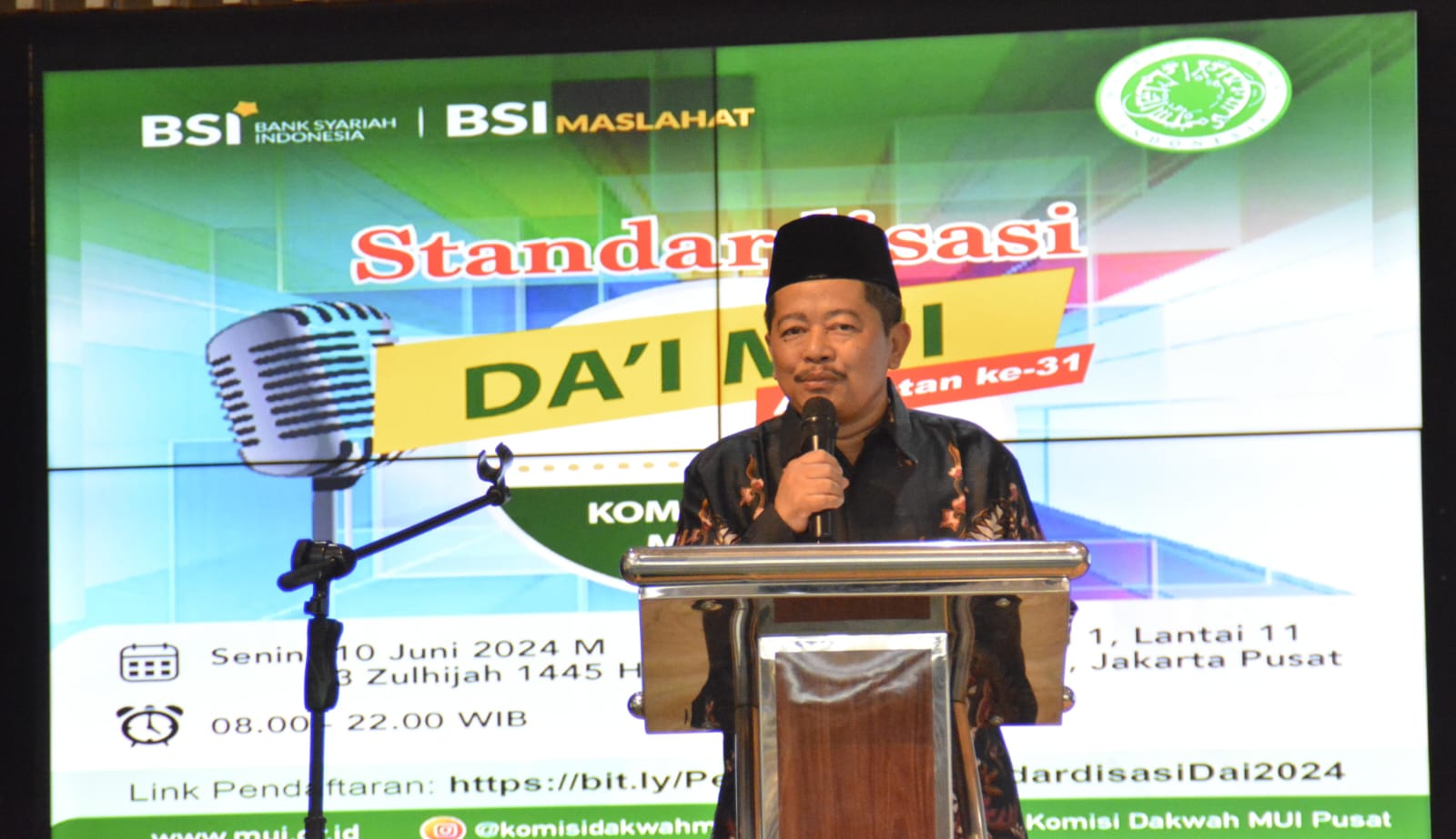 Standarisasi Dai Upaya MUI Memperkuat Keilmuan dan Komitmen Kebangsaan Standarisasi Dai Upaya MUI Memperkuat Keilmuan dan Komitmen Kebangsaan