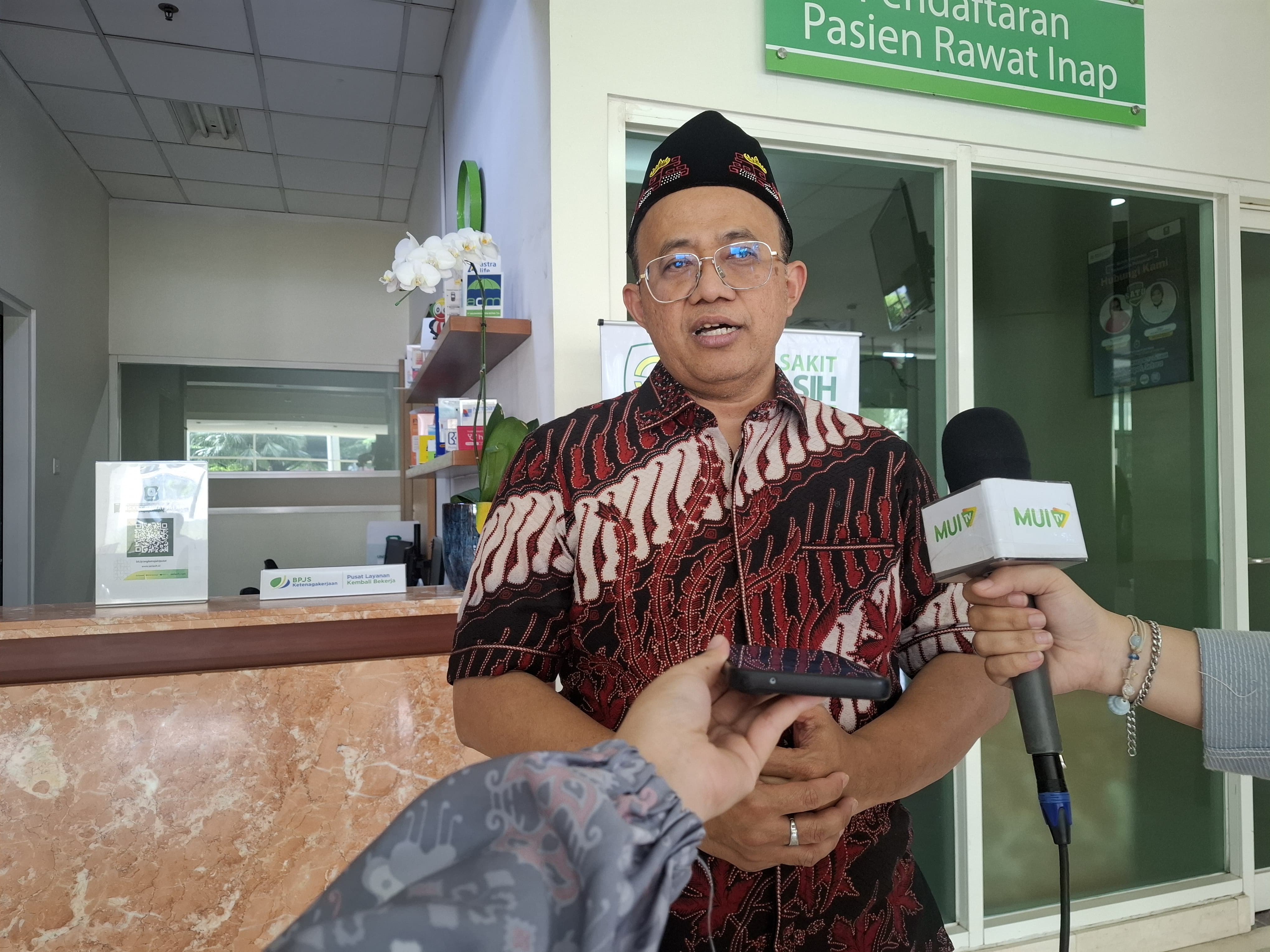 Ketua Lembaga Kesehatan MUI: Kesehatan Syariah Harus Diperkuat Ketua Lembaga Kesehatan MUI: Kesehatan Syariah Harus Diperkuat