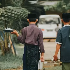 Menakar Keberpihakan Negara: Antara Keunggulan Pesantren dan Realita Dapur Santri