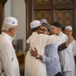 Khutbah Jumat: Menjadikan Momentum Keagamaan sebagai Akar Penguat Persaudaraan