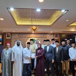 Sambut Cucu Syekh Bin Bayyah, Ketum MUI Tekankan Islam Wasathiyyah dan Perdamaian Dunia