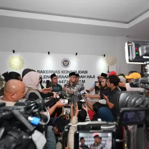 Pemerintah Kembali Tegaskan Kenaikan Avtur Pesawat tak Bebani Jamaah Haji