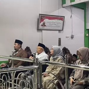 Jelang Muktamar ke-35 NU, KH Ma'ruf Amin Ziarah Makam Mbah Wahab Chasbullah