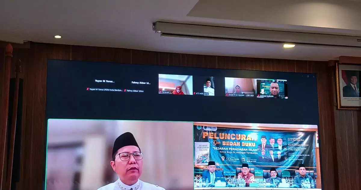 Waketum MUI Kiai Cholil Nafis Ingatkan Umat tak Terlena Medsos dan Tetap Membaca Buku