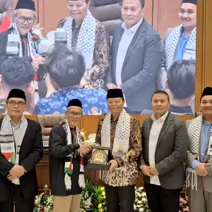 Hidayat nur Wahid