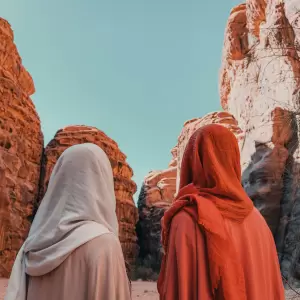 Indonesia Masuk 6 Negara dalam  Program Visa Paket Arab Saudi Terbaru, Terbit Maksimal 48 Jam