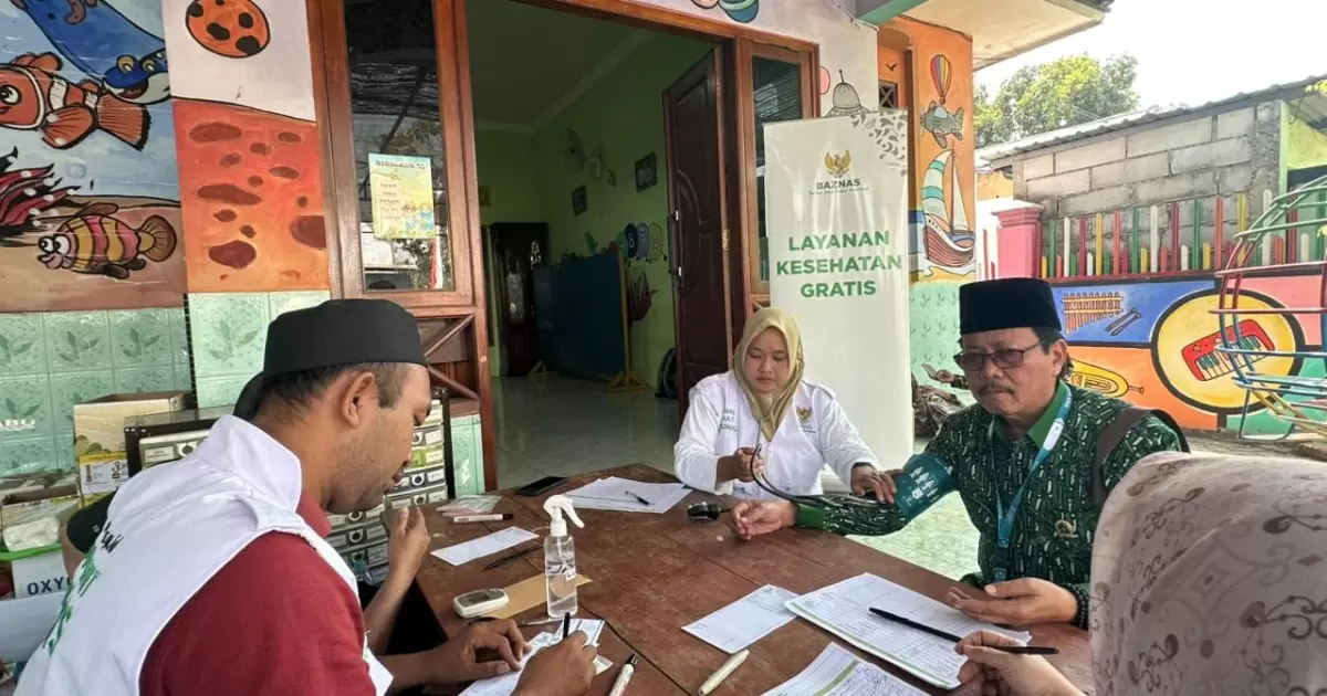 Baznas Hadirkan Layanan Kesehatan Gratis Peserta Muktamar ke-35 NU di Ponpes Bahrul Ulum