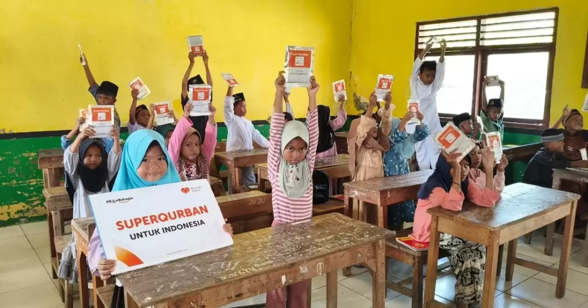 IsDF MUI Salurkan Super Qurban dari LAZ Rumah Zakat untuk Dukung Pemenuhan Gizi Santri di Pulau Panjang