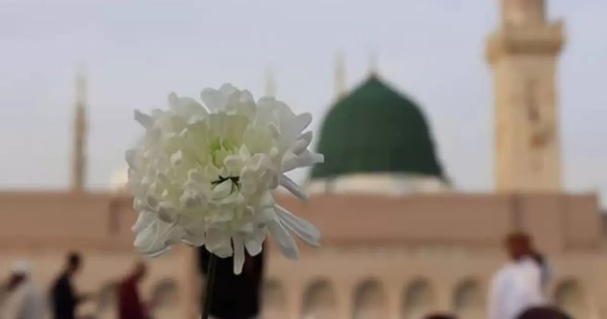 Khutbah Jumat: Mencintai dan Dicintai Rasulullah