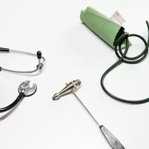 Bukan Hanya Obat, Alat Kesehatan Juga Harus Dipastikan Halal?