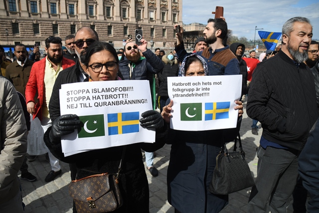 Islamofobia di Swedia, Wajah Islam di Eropa, dan Jasa yang Terlupakan
