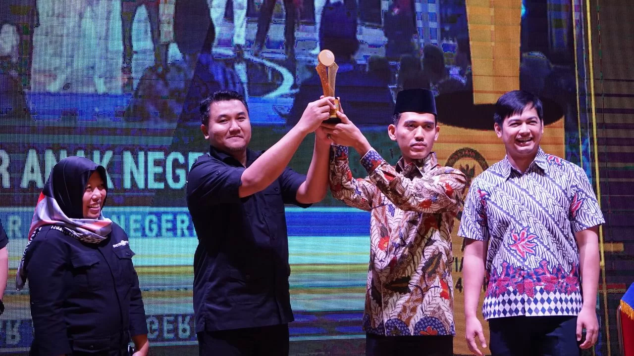 Apresiasi Kaum Muda, Kemenpora bersama KPI dan MUI Beri Penghargaan Lembaga Penyiaran dan Pelaku Penyiaran