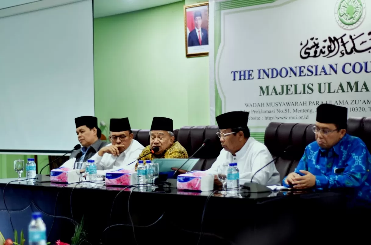 Taushiyah Dewan Pimpinan Majelis Ulama Indonesia Menangkal dan Menghadapi Penyebaran Virus Corona