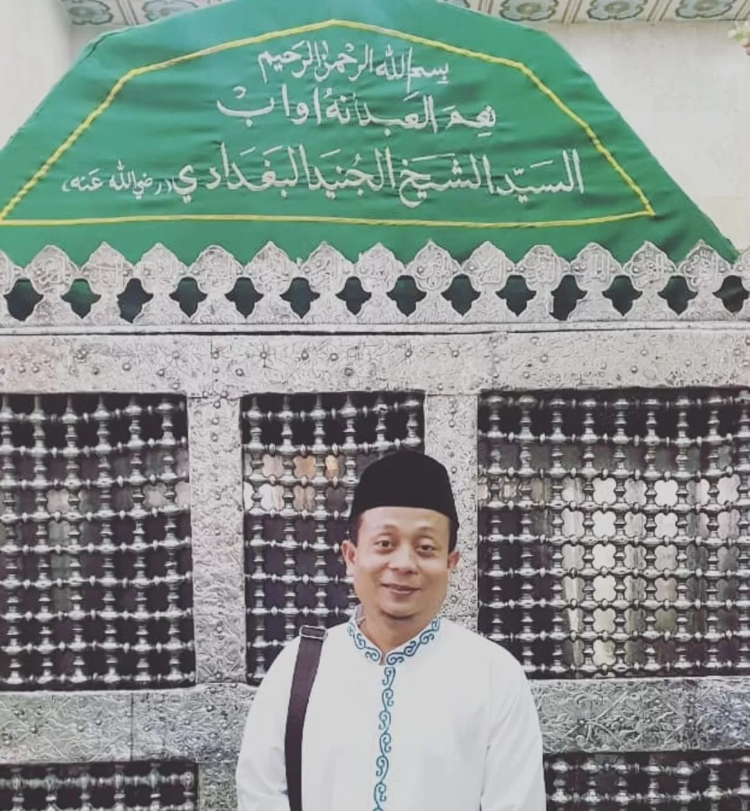 Berziarah Makam Abu Hanifah Dan Junaid Al-Baghdadi