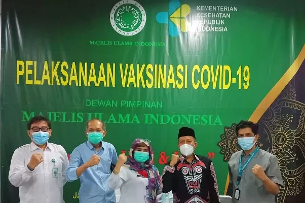 Pagi ini, MUI Pusat Vaksinasi 500 Pengurus
