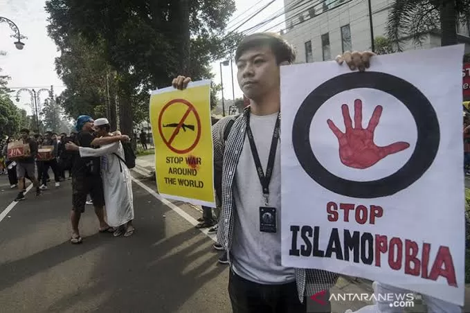 Empat Penyebab Lahirnya Islamofobia Menurut Prof. Shamsi Ali