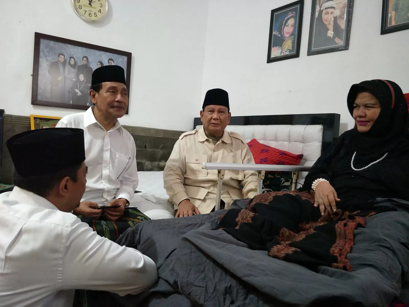 Ketum MUI Jatim Terima Silaturahim Menteri Pertahanan RI