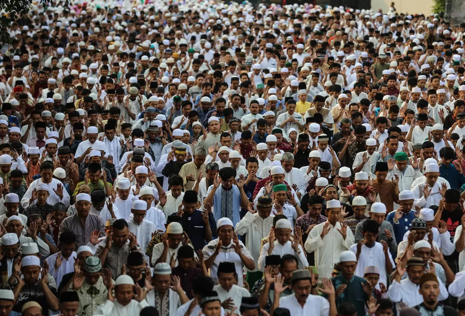 Apa Rahasia Tujuh dan Lima Takbir Salat Id?