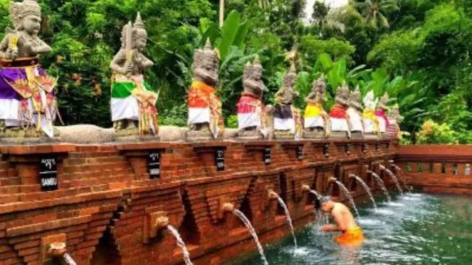 Bagaimana Hukumnya Jika Muslim Ikut Melukat?