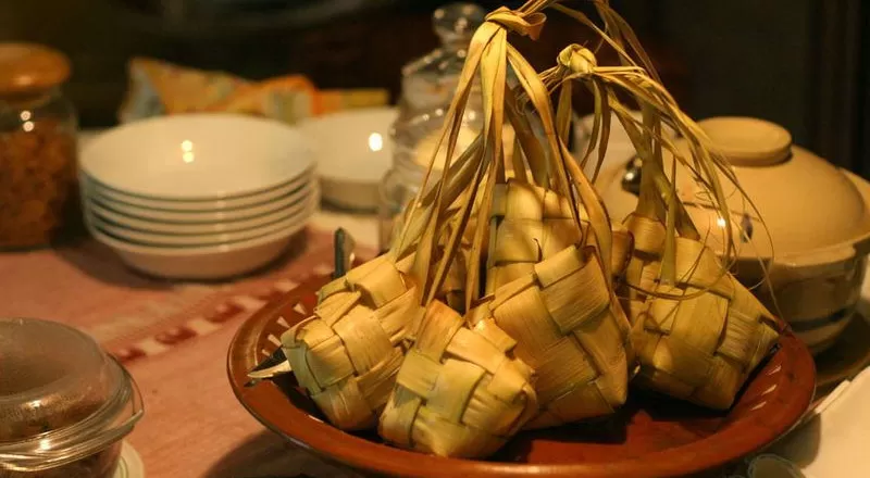 Berikut Hukum Merayakan Hari Raya Ketupat