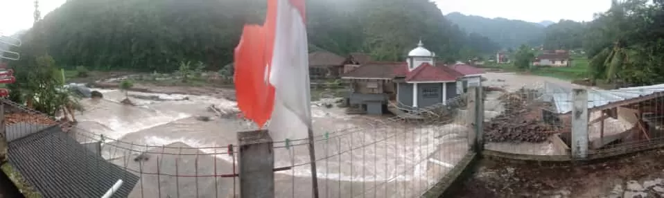 2 Masjid Terdampak Banjir Bandang di Sumedang 4 April 2022