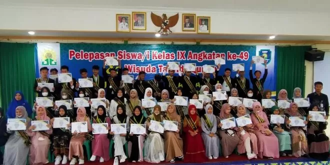 Perpisahan Siswa/i IX dan Wisuda Tahfidz Qur’an Angkatan Ke 49 SMP Muhammadiyah 3 Bandar Lampung