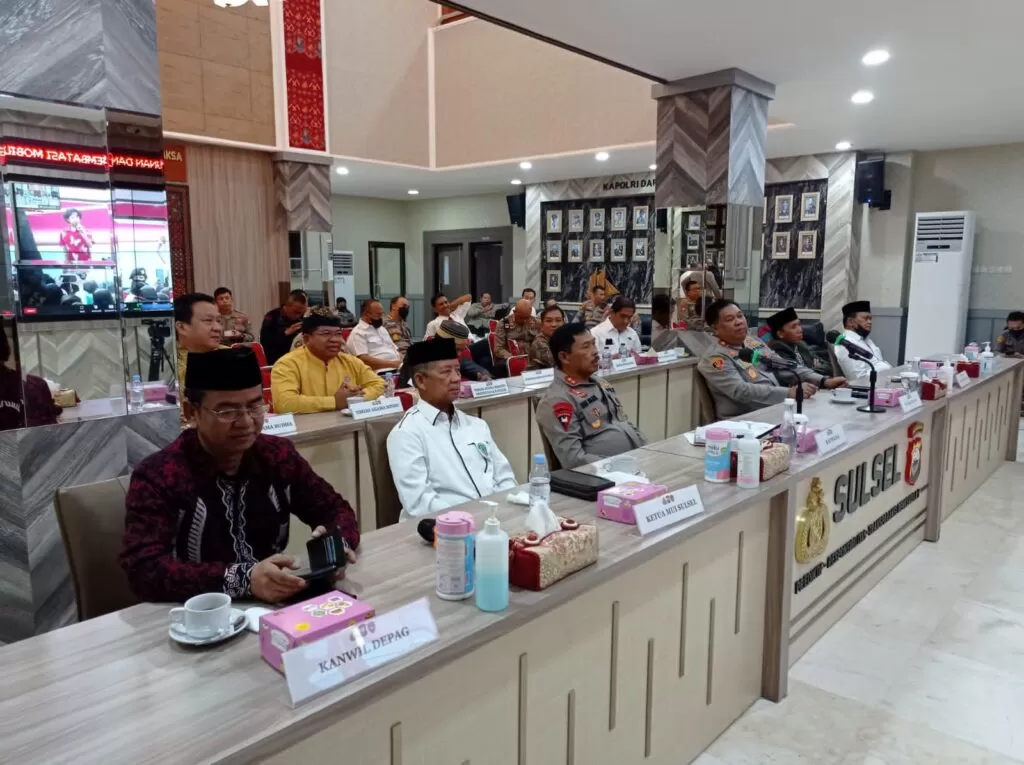 Ketum MUI Sulsel Ikut Kirab Merah Putih di Mapolda, Apresiasi Sikap Kapolda Nana Sudjana