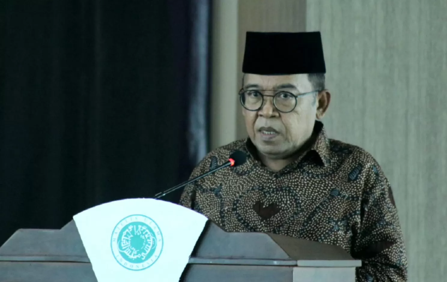 Warganet Indonesia Paling Tidak Sopan, KH Masduki Baidlowi: Keluarga Bisa Perbaiki Akhlak Bermedsos
