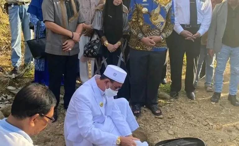Bupati Wajo Bangun Pesantren Tahfidz, Ketua Umum MUI Wajo Letakkan Batu Pertama.