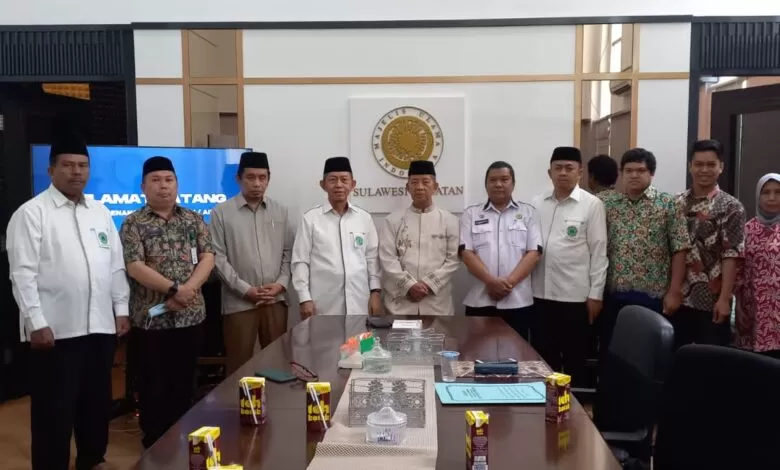 Komisi Penanggulangan HIV/AIDS Sambangi Kantor MUI Sulsel.