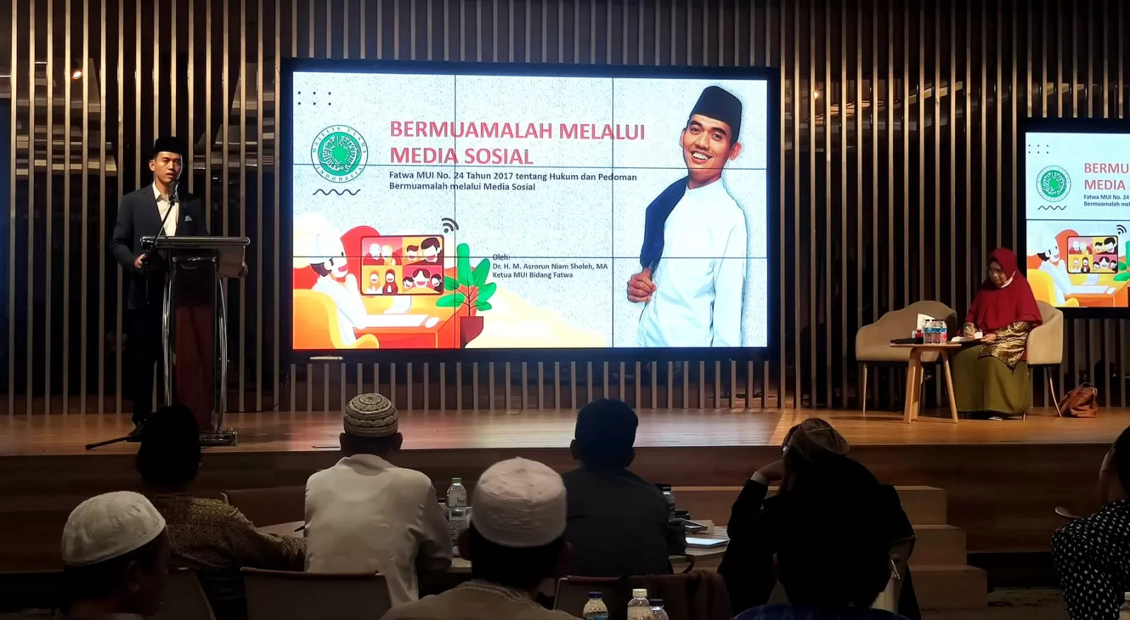 KH Asrorun Niam: Penyebaran Informasi di Medsos Harus Benar dan Kontekstual