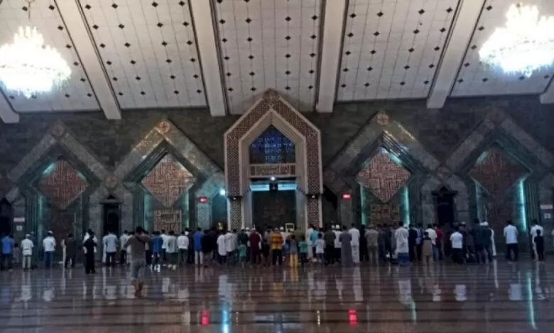 MUI Sulsel Bersama Pengurus Masjid Al Markaz Dan Prodi Ilmu Falak UIN Alauddin Laksanakan Salat Gerhana