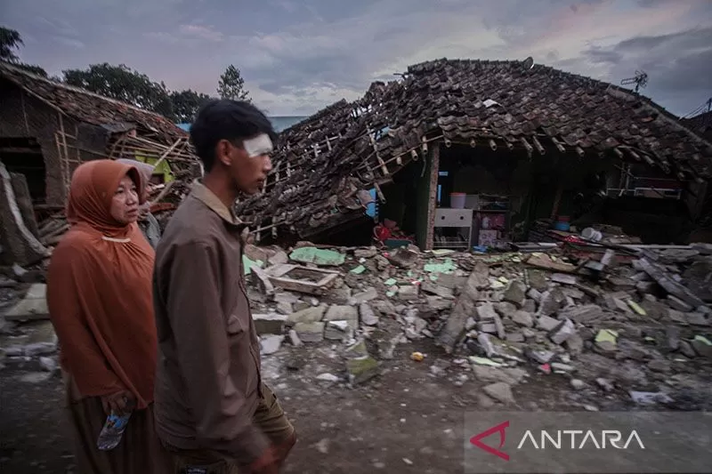 3 Hikmah di Balik Bencana Gempa Bumi Bagi Muslim