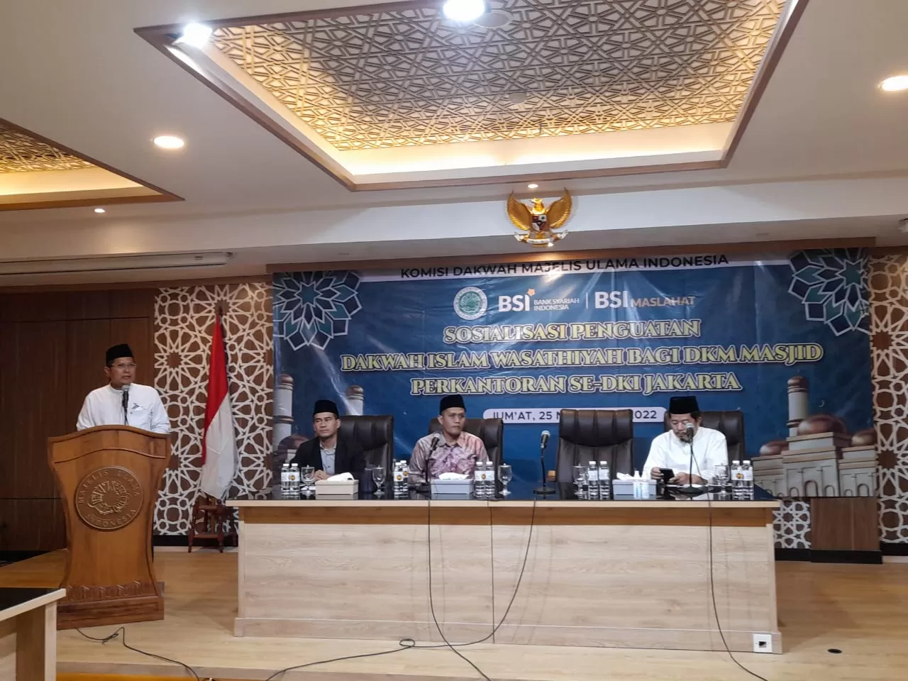 KH Cholil Nafis: Masjid Boleh Bicara Politik, Tapi Tidak Boleh Dukung Mendukung