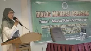 Dr Ir Hj A Madjdah Memberikan Sambutannya