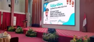 Staf Ahli Kesra Bacakan sambutan Gubernur saat Gala dinner di rumah Dinas Gubernur