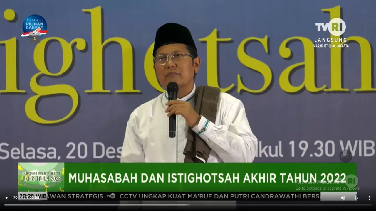 Kiai Cholil Nafis Sampaikan Arti Penting Muhasabah