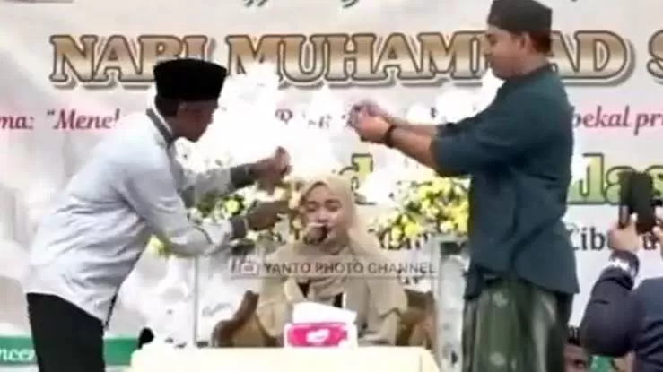 Bolehkah Menyawer Qariah Saat Melantunkan Bacaan Alquran? Ini Jawaban Ketua MUI
